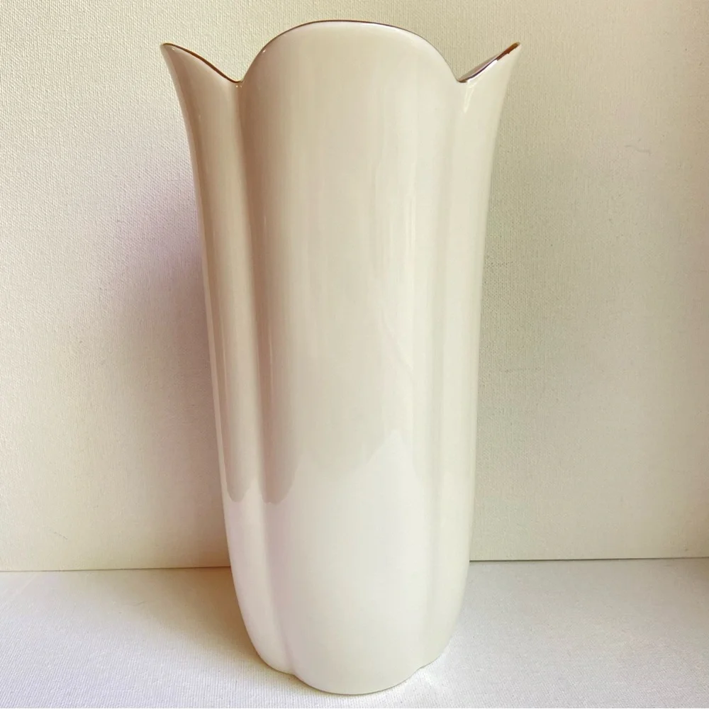 Japanese fine china tall floral vase with gold trim and scalloped rim oval shape